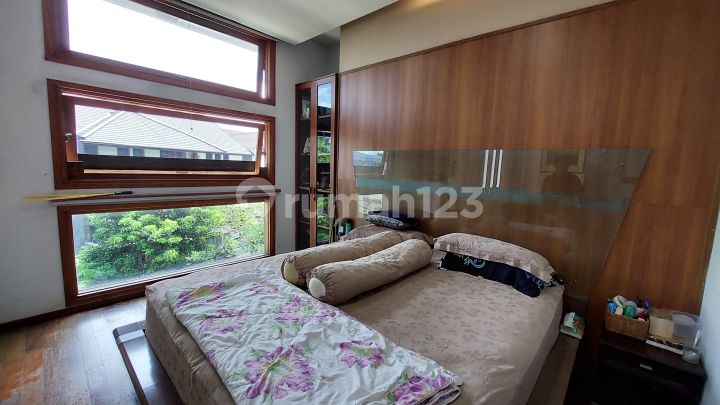 Rumah 2 Lantai Dekat Tol di Taman Millenium Bandung