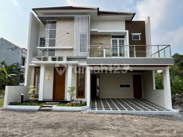 Near Uii Ready-to-Occupy House in Merapi Regency Jakal Housing Complex Near Uii Ready-to-Occupy House in Merapi Regency Jakal Housing Complex