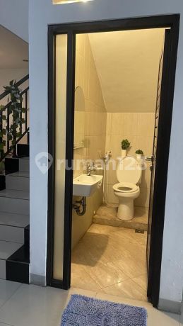 Rumah 3 Lantai di Cikutra baru SHM Bagus Rumah 3 Lantai di Cikutra baru SHM Bagus
