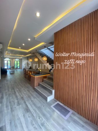 Nice Street-Front Shop House on Wolter Monginsidi Street, Kebayoran Baru, with SHM (Land Certificate)