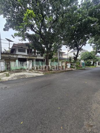Pondok Indah One Gate Land Counting House with SHM Near Golf Hill Rarely Available
