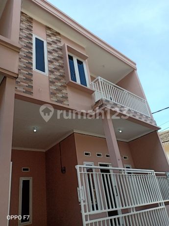 Rumah 2 Lantai Dekat Akses Toll Pondok Gede dan LRT Cikunir 1
