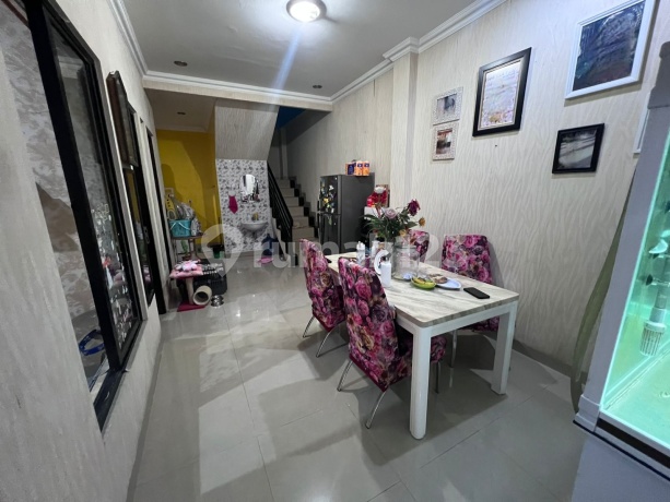 Dijual Rumah Cakep Di Taman Ubud Asri Lippo Karawaci 