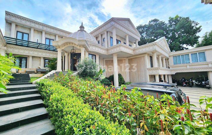 Rumah Mewah Desain Classic di Villa Cinere Mas 