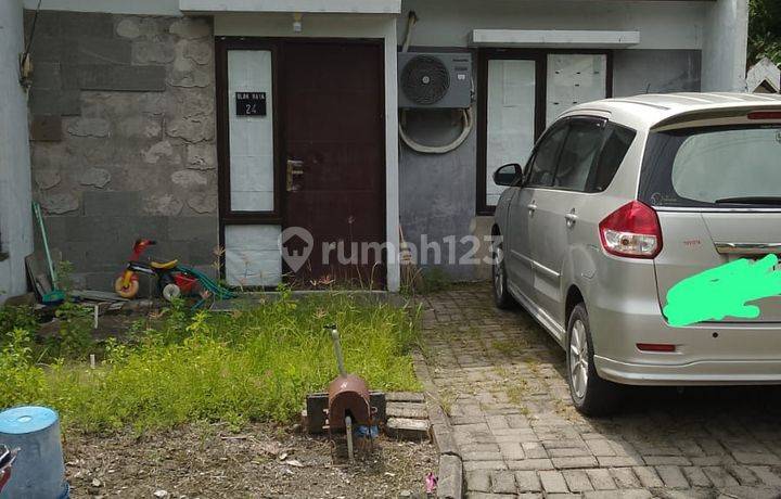  Rumah Jade Hamlet Menganti  Hulaan Gresik 