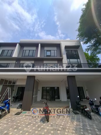 Ruko Baru Downtown Drive Cluster Volta Gading Serpong Hadap Jalan