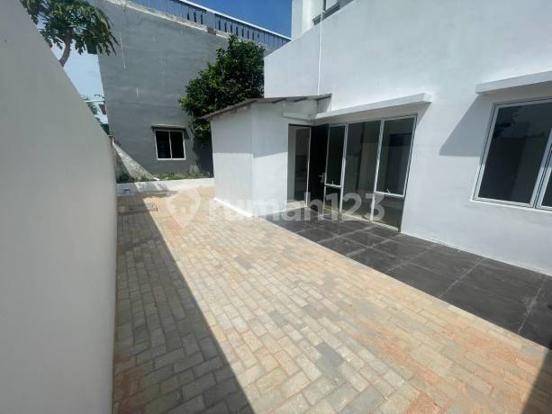 Rumah, 2 Lantai Oceanic Bliss Modern Pasir Putih Batam