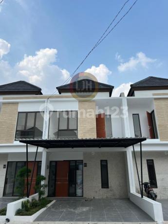 Rumah Cantik Siap Huni One Gate System di Puri Harvest Cibubur, Harjamuksi, Cimanggis, Depok