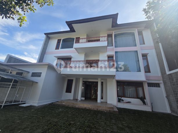Rumah 2 Lantai Di Setiabudi Regency Semi Furnished Rumah 2 Lantai Di Setiabudi Regency Semi Furnished