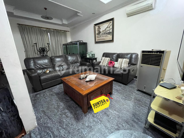 Best Deal! Rumah Kepodang dengan Lantai 2 Rooftop Harga Kompetitif Best Deal! Rumah Kepodang dengan Lantai 2 Rooftop Harga Kompetitif