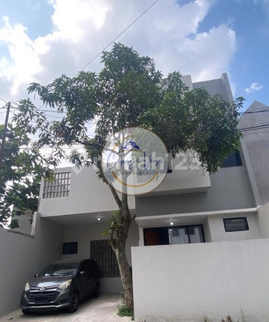 Dijual Rumah 2 Lantai Semi Furnished Cisaranten Arcamanik Bandung 