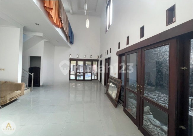 Rumah Minimalis Modern di Abadi Regency Setiabudi Bandung Dekat Upi