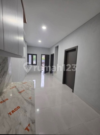 Dijual Rumah Baru Free Interior Sejuk Minimalis Lokasi di Cikutra Highland Bandung