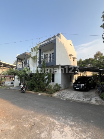 Rumah Mewah Full Furnished Mega Residence Banyumanik Rumah Mewah Full Furnished Mega Residence Banyumanik