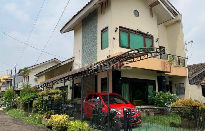 Rumah Hoek di Delta Pekayon Jaya, Bekasi Selatan 