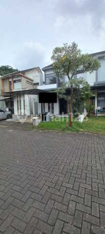 Rumah Dijual di Cluster Foglio Foresta BSD City Pagedangan Tangerang Rumah Dijual di Cluster Foglio Foresta BSD City Pagedangan Tangerang