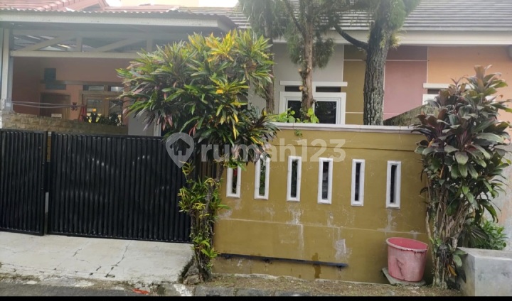 House with Land in Bogor Park Residence Pamoyanan, South Bogor