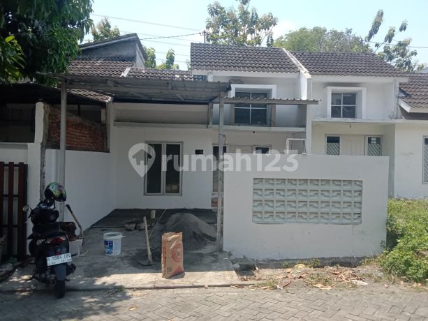Rumah Renovasi Perum Bukit Kencana Jaya Tembalang, Semarang