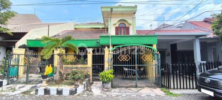 Rumah di perumahan Kutisari Indah, Surabaya Selatan