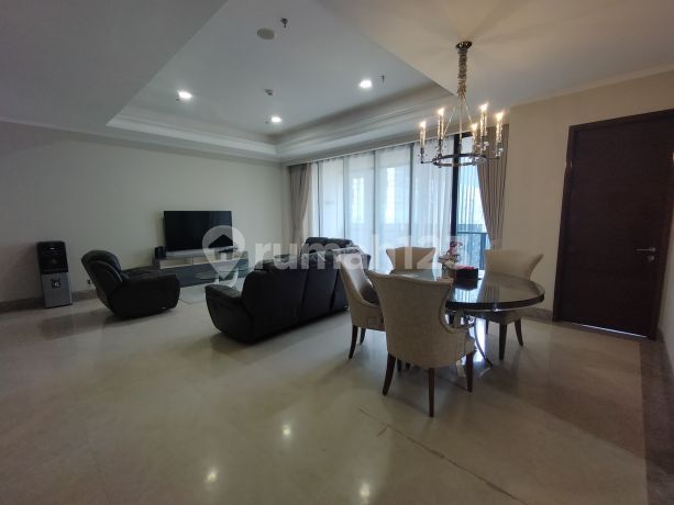 Disewakan Apartemen District 8 Senopati 4 Kamar Tidur Furnished