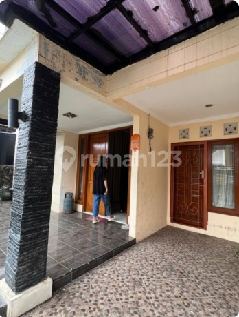 Rumah 2 Lantai Bagus di Dekat Univ Pamulang Tangerang Selatan