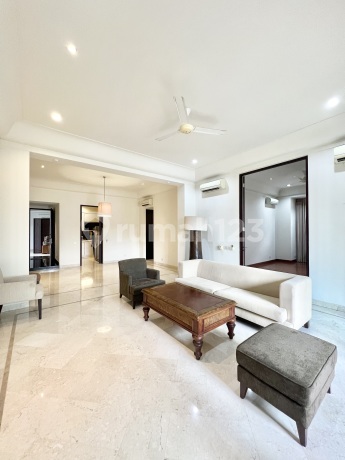 Bright And Nice Unit Apartment With 4 Bedrooms Ajh02026