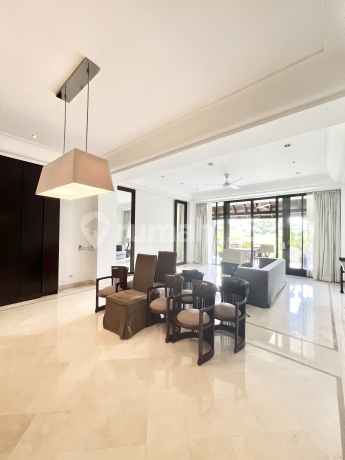 3 Bedrooms In Apartment In Cilandak Ajh02032