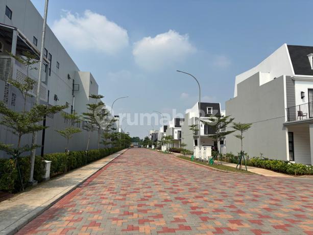 Jual Rumah Hook Mewah Maison De Wisteria Metland Menteng - Tipe Attic + Sky Balcony! (015)