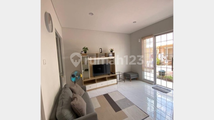 Rumah multi akses dan furnish di tengah kota gading serpong Rumah multi akses dan furnish di tengah kota gading serpong