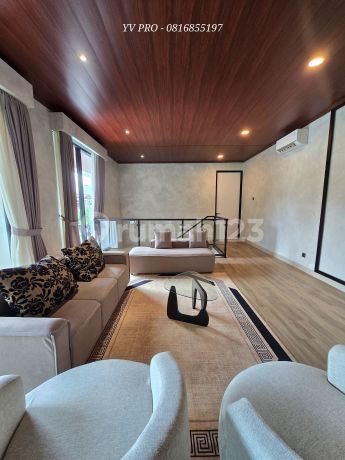 Rumah Cantik Nyaman ~ Jalan Lebar di Pondok Indah