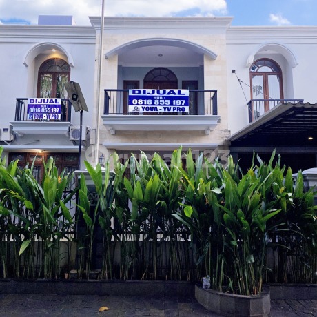 Comfortable Ready-to-Occupy House in Pondok Indah
