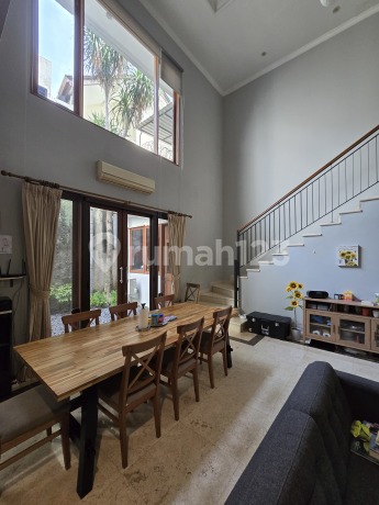 RUMAH CANTIK GOOD LAYOUT DI PONDOK INDAH