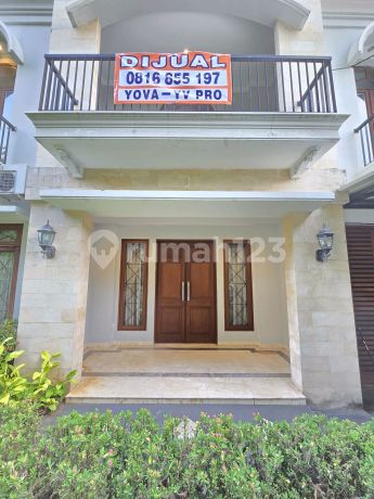 DIJUAL RUMAH LAYOUT TERANG HARGA MENARIK DI PONDOK INDAH 