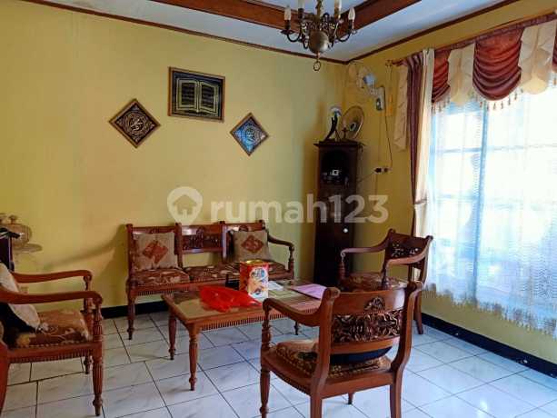 Rumah Terawat Nyaman Dihuni di Cicukang Indah