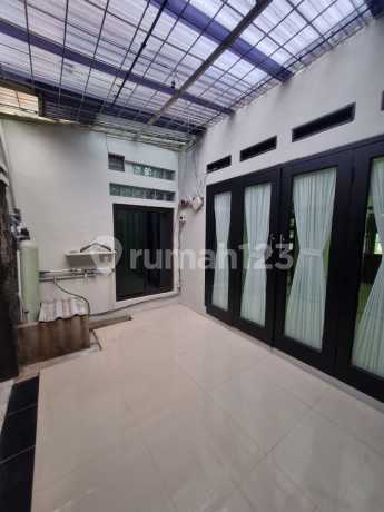Rumah di Top Regency One Gate System - Siap Huni