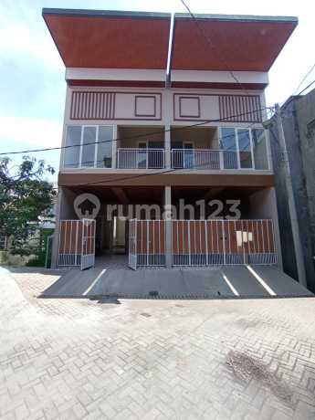 Dijual Ready 2 Unit Rumah Baru Gress Babatan Pilang