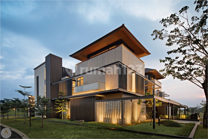 Luxurious Summarecon Bandung House with Lift and Swimming Pool Facilities