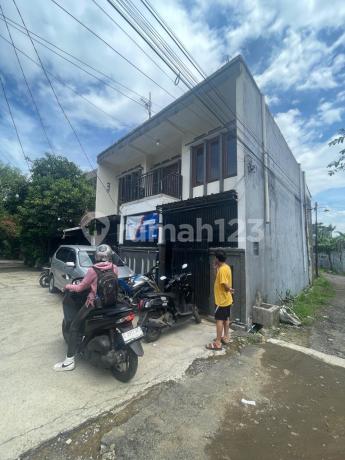 Rumah 2 Lantai Hook di Komplek Nata Endah Rumah 2 Lantai Hook di Komplek Nata Endah