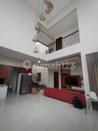 Rumah Murah Hoek Siap Huni di Istana Regency Sudirman Cijerah