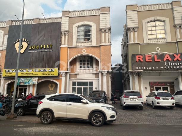 Ruko Bolsena 3 Lantai Dijual Hadap Jalan Ruko Bolsena 3 Lantai Dijual Hadap Jalan