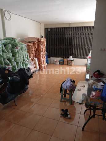 Ruko Lokasi Bagus Ada di Jalur Utama di Taman Rahayu 3