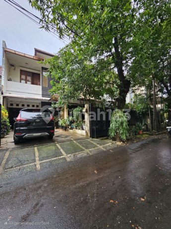 Rumah Nyaman Strategis Dlm Komplek di Kebayoran Baru Jaksel