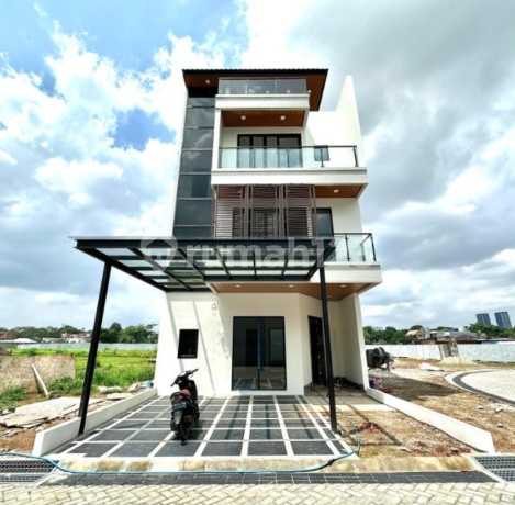 Brand New Town House Lokasi Premium Cilandak Jaksel