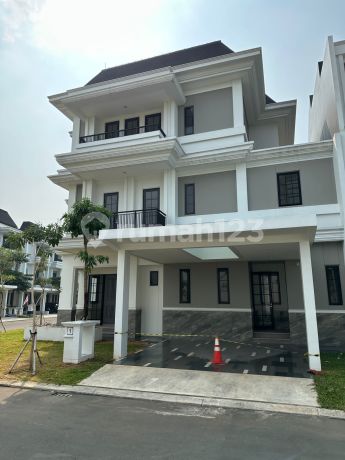 Cluster Winona Type Wallace Sudut, 3 Lantai, Private Lift