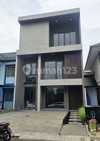 Rumah Cakep!! New!!! Semi Furnish!! Di Alam Sutera
