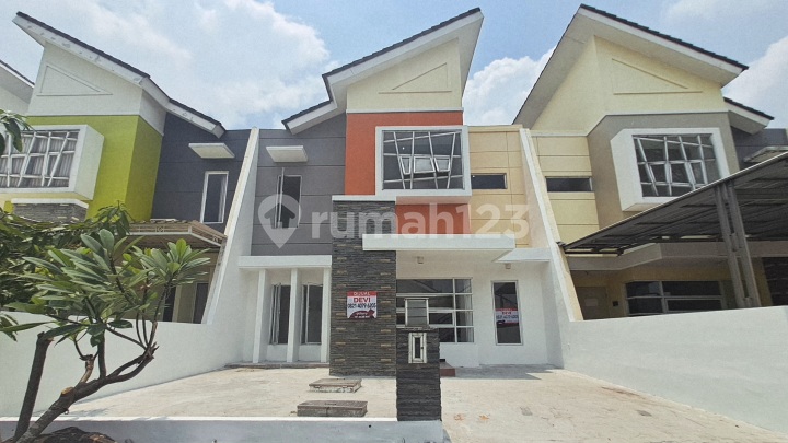 Dijual Rumah La Diva Menganti. Sudah Renovasi. Jalan Boulevard. Dijual Rumah La Diva Menganti. Sudah Renovasi. Jalan Boulevard.