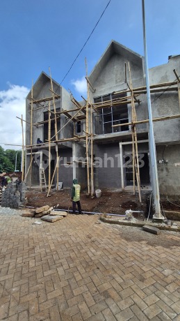 Perumahan Baru Di.larangan.ciledug 5.Menit Ke.busway Puri Beta Perumahan Baru Di.larangan.ciledug 5.Menit Ke.busway Puri Beta