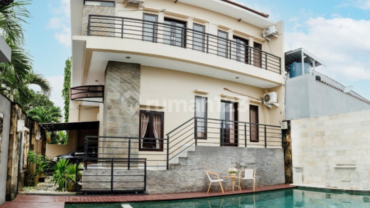 Villa 2 Lantai di Perum Permata Ariza Jimbaran Badung, Bali Villa 2 Lantai di Perum Permata Ariza Jimbaran Badung, Bali