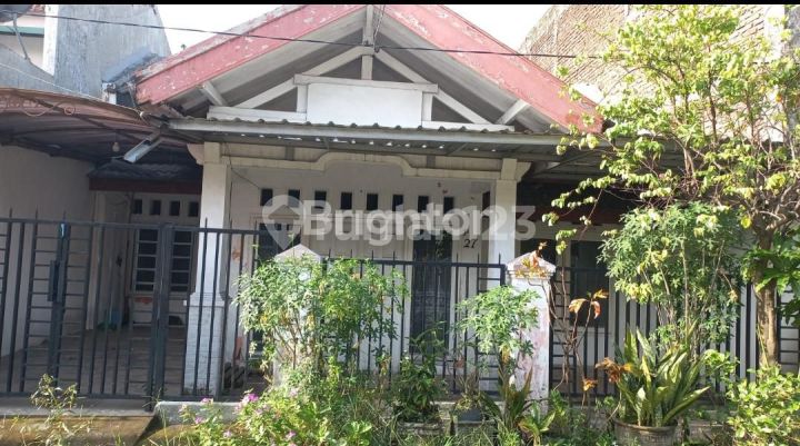 RUMAH DI JL GRIYA BHAYANGKARA SIDOARJO RUMAH DI JL GRIYA BHAYANGKARA SIDOARJO
