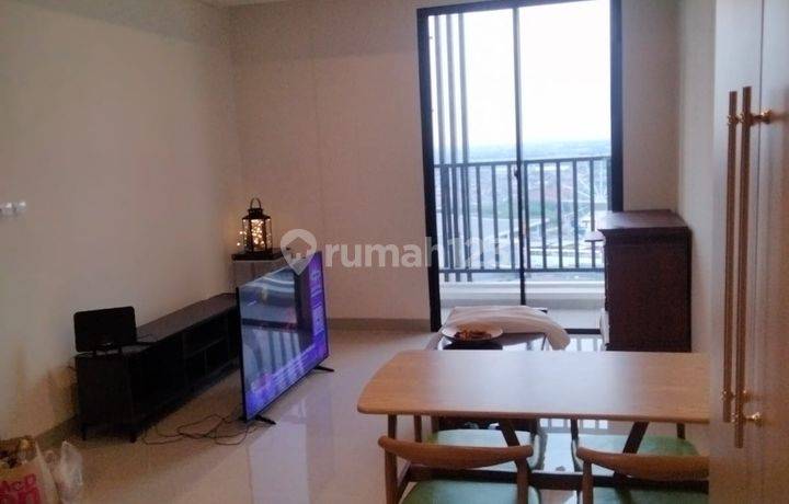 Dijual Apartemen Siap Huni Cleon Park, 2 BR, Furnished Cakung 